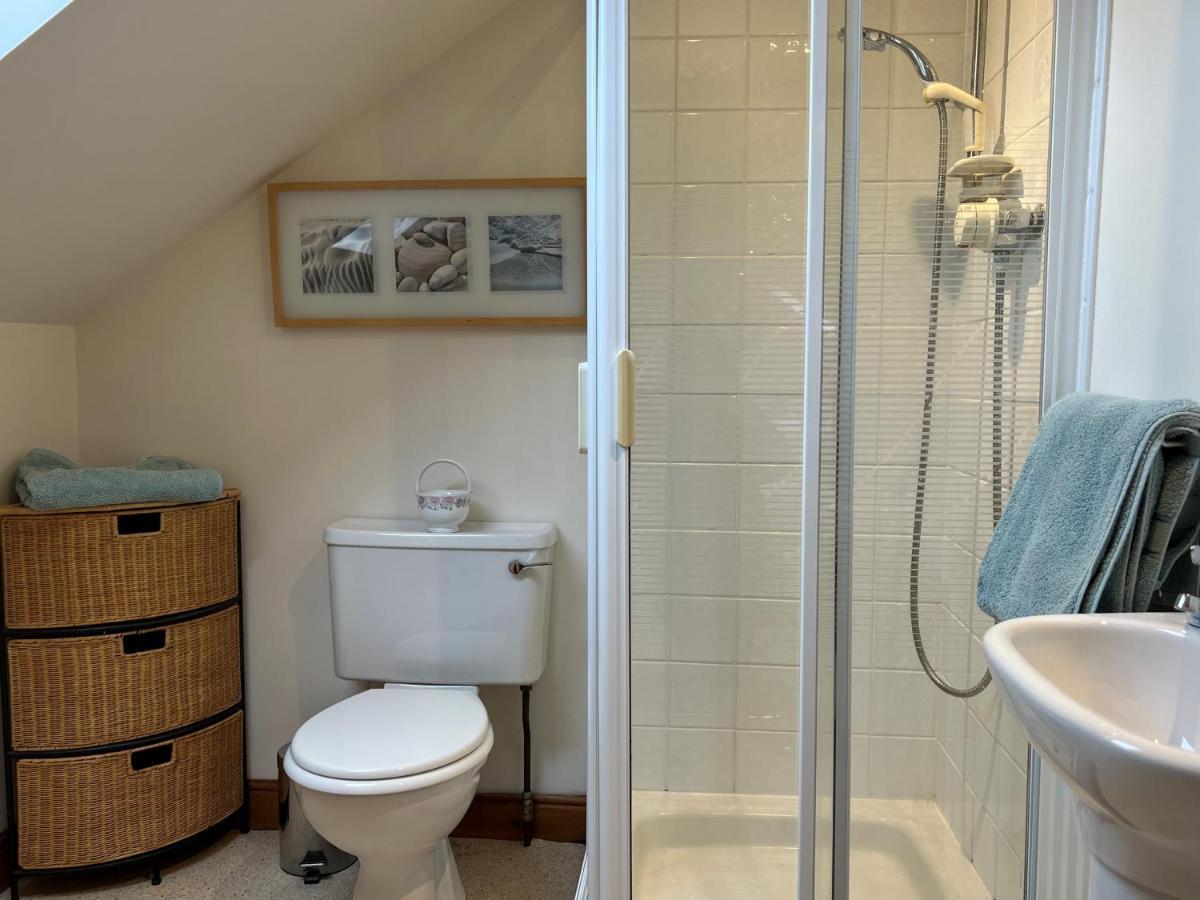 Cheerful 3 Bedroom Cottage In Central Location Ембълсайд Екстериор снимка